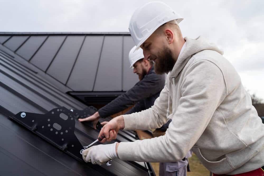 5 key factors to consider when choosing a roofing contractor