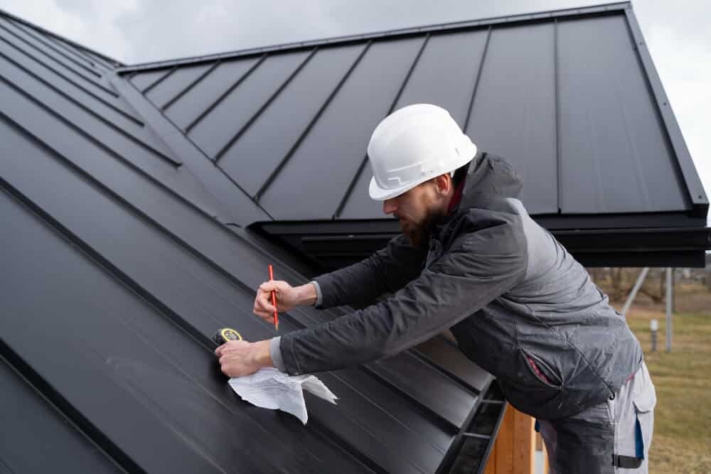 how to maximize the lifespan of your flat roof